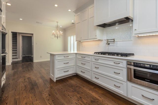 2608 HOLLY SPRING DR, Germantown, TN 38138
