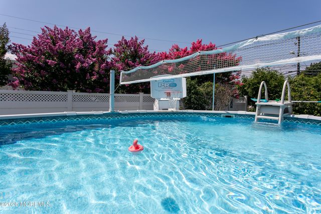 265 Thompson Avenue, North Middletown, NJ 07748