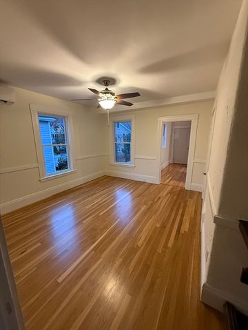 33 Parsons 1, Newton, MA 02465