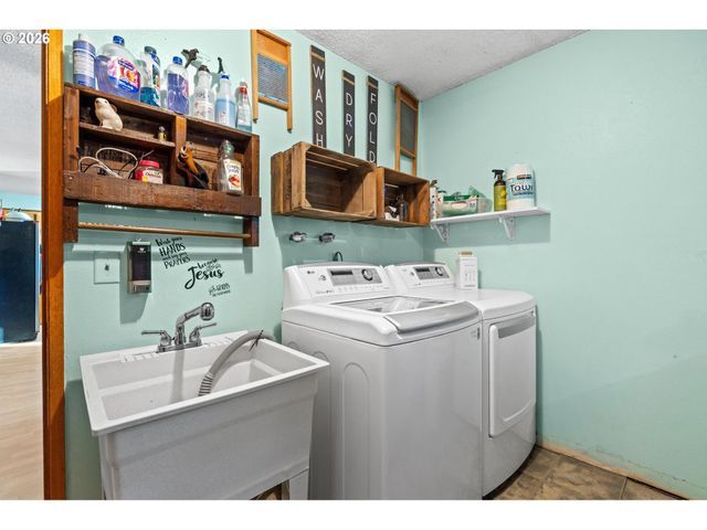 1950 Bridge St, Vernonia, OR 97064