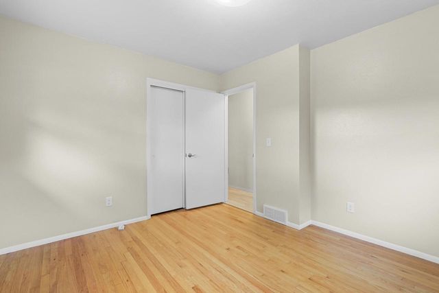N17W27304 Lakefield DRIVE, Pewaukee, WI 53072