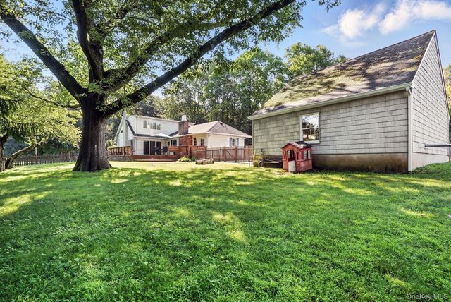 28 Moseman Avenue, Katonah, NY 10536