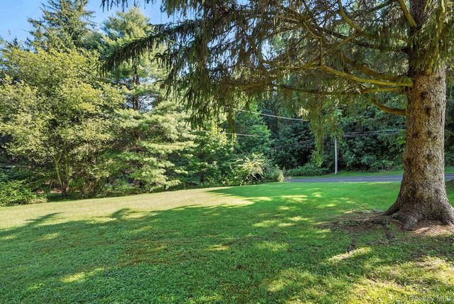 28 Moseman Avenue, Katonah, NY 10536