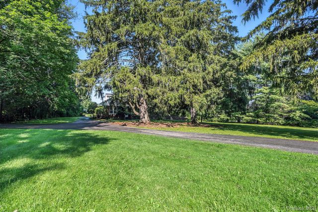 28 Moseman Avenue, Katonah, NY 10536