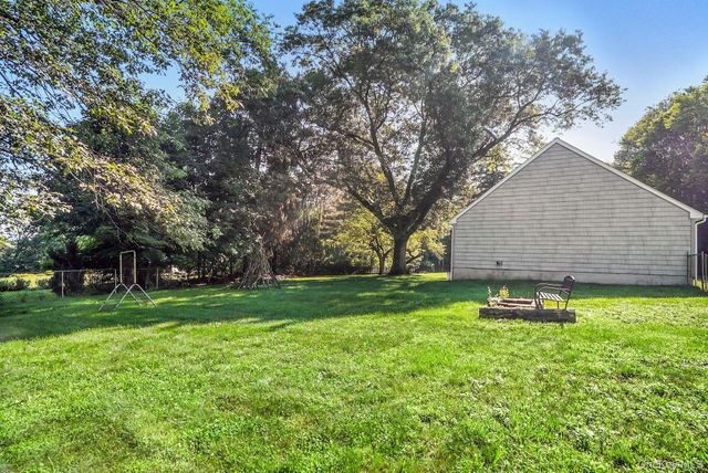 28 Moseman Avenue, Katonah, NY 10536