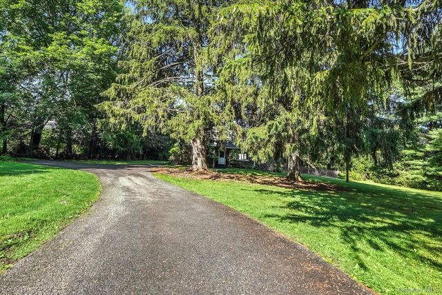 28 Moseman Avenue, Katonah, NY 10536