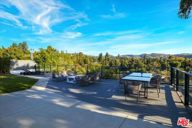 20326 Alerion Place, Los Angeles, CA 91364