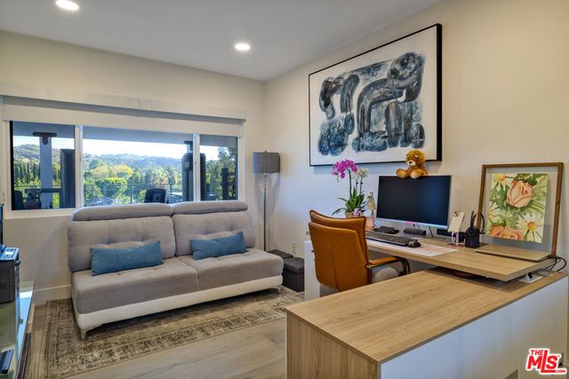 20326 Alerion Place, Los Angeles, CA 91364