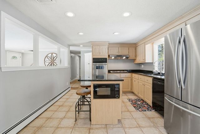 738 Mayflower Street, Duxbury, MA 02332