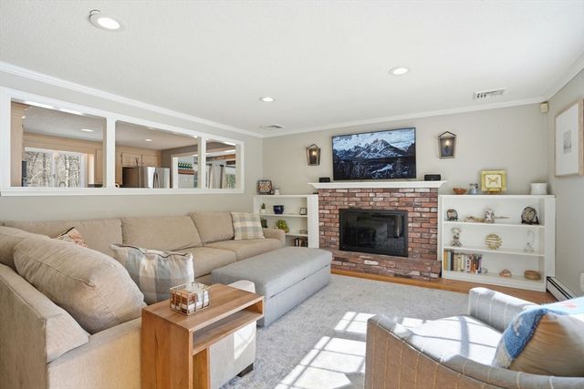 738 Mayflower Street, Duxbury, MA 02332