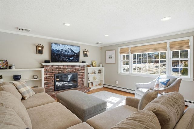 738 Mayflower Street, Duxbury, MA 02332