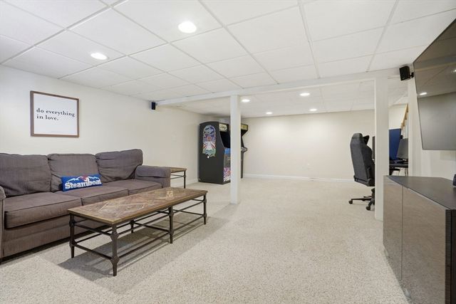 738 Mayflower Street, Duxbury, MA 02332