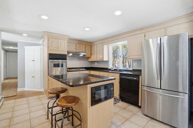 738 Mayflower Street, Duxbury, MA 02332