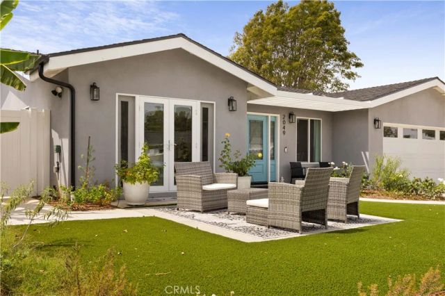 2049 Monrovia, Costa Mesa, CA 92627