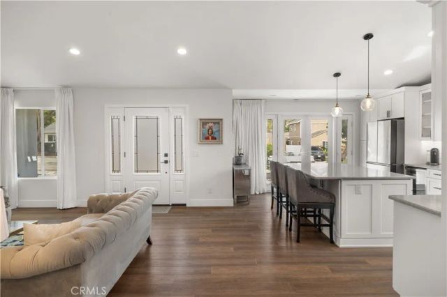 2049 Monrovia, Costa Mesa, CA 92627