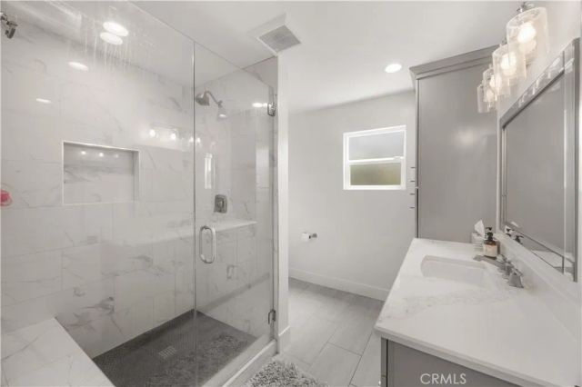 2049 Monrovia, Costa Mesa, CA 92627