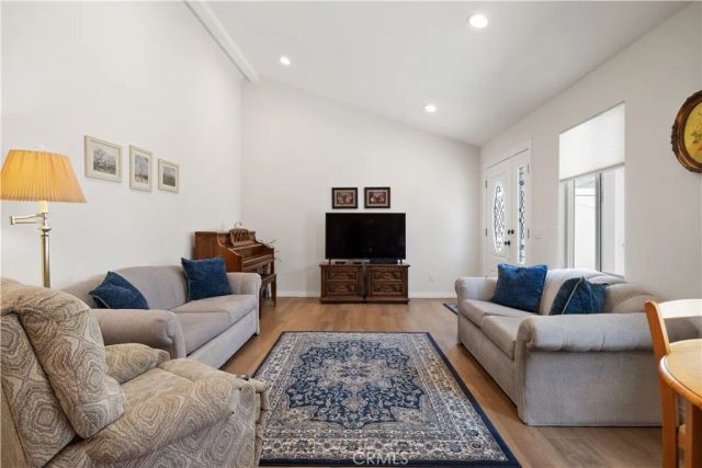 2049 Monrovia, Costa Mesa, CA 92627