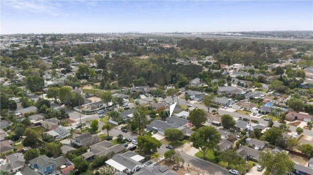 2049 Monrovia, Costa Mesa, CA 92627