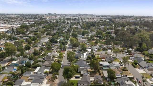2049 Monrovia, Costa Mesa, CA 92627