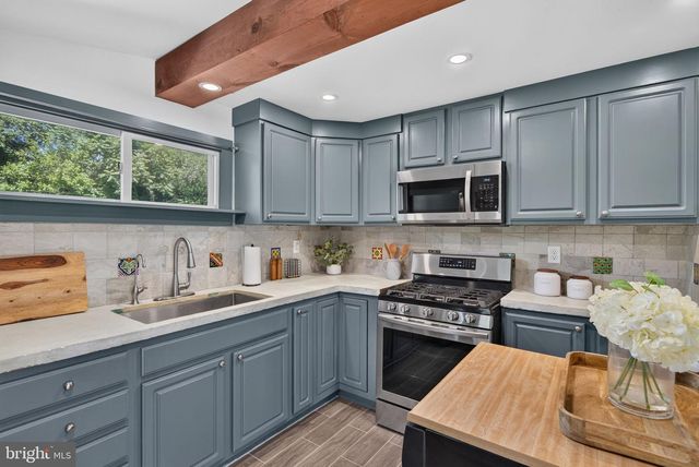 2089 STATE ROUTE 72 N, Lebanon, PA 17046