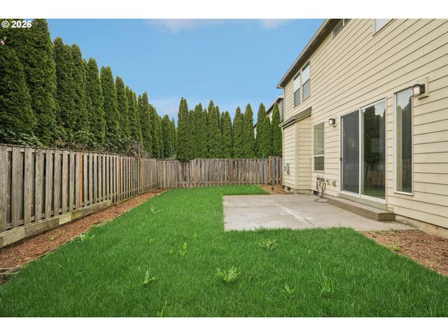 6058 Ne WHITEWOOD Dr, Hillsboro, OR 97124