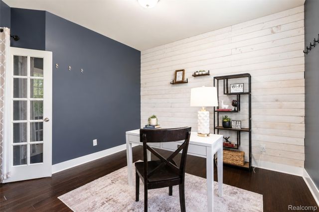 354 Findley Circle, Lake Orion Village, MI 48360