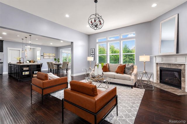 354 Findley Circle, Lake Orion Village, MI 48360