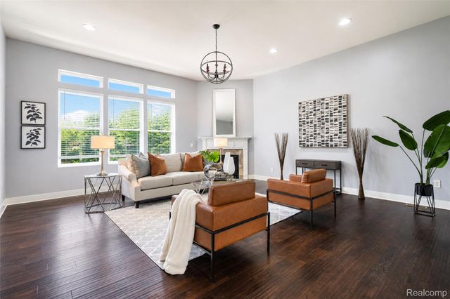 354 Findley Circle, Lake Orion Village, MI 48360