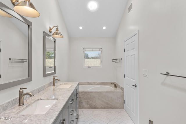 4242 Van Nuys Boulevard, Los Angeles, CA 91403