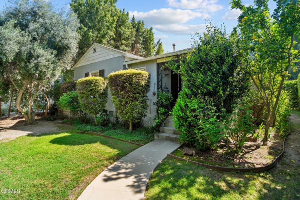 4242 Van Nuys Boulevard, Los Angeles, CA 91403