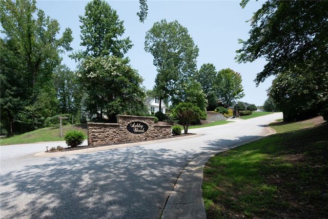 105 Pondstone Court, Easley, SC 29642