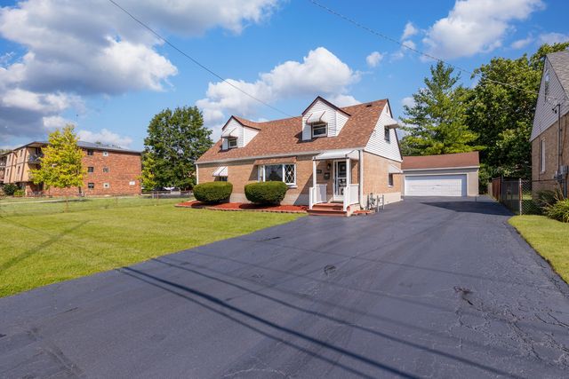 6856 W Crandall Avenue, Worth, IL 60482