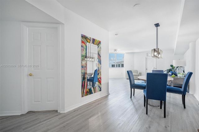 825 Brickell Bay Dr 2042, Miami, FL 33131