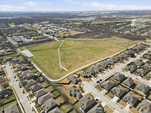 3500 meadowtrail, Denton, TX 76207