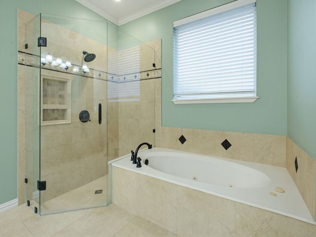 2724 Cedar Springs Court, Bedford, TX 76021