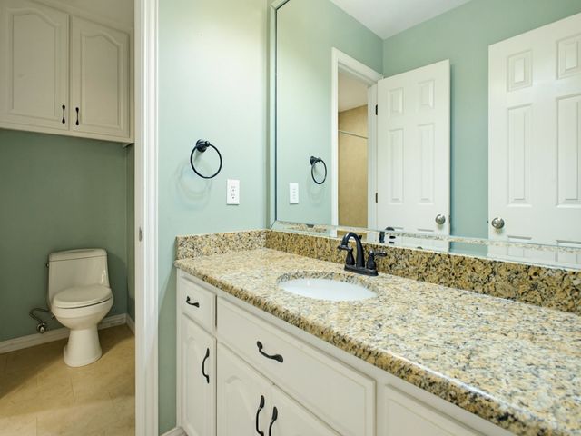 2724 Cedar Springs Court, Bedford, TX 76021