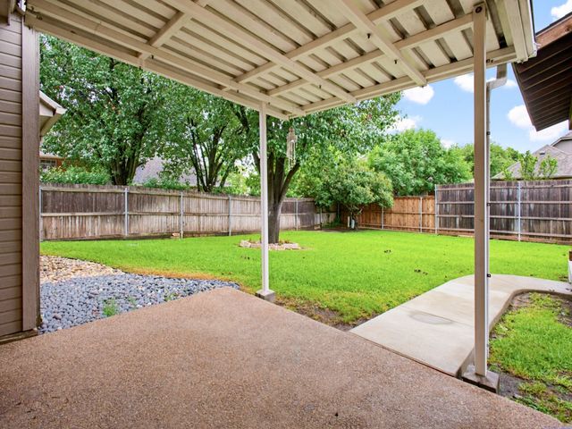 2724 Cedar Springs Court, Bedford, TX 76021