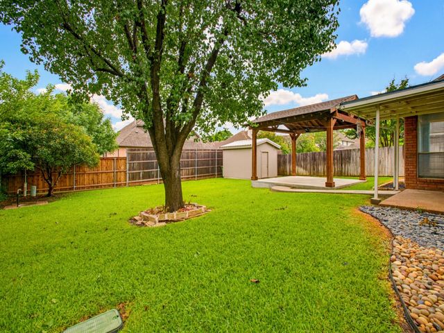 2724 Cedar Springs Court, Bedford, TX 76021