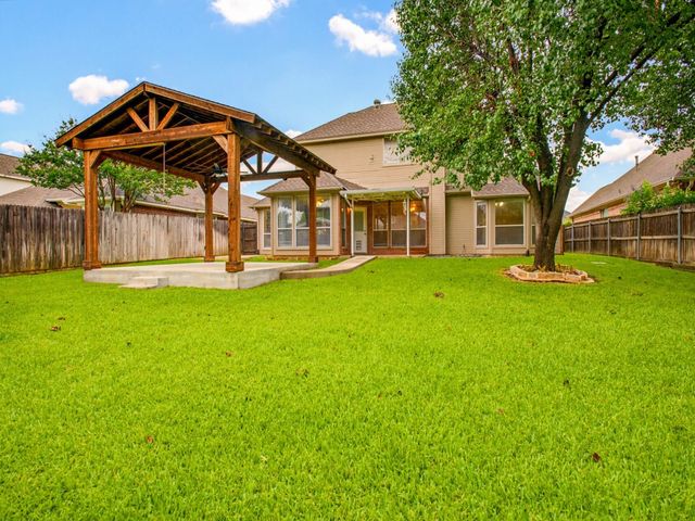 2724 Cedar Springs Court, Bedford, TX 76021