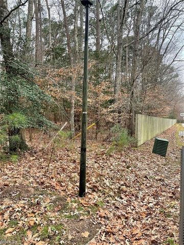 420 Yorkville RD, Yorktown, VA 23692