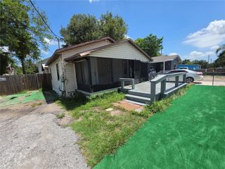 3308 E MOHAWK AVE, Tampa, FL 33610