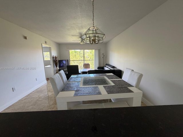 12651 SW 16th Ct 304B, Pembroke Pines, FL 33027