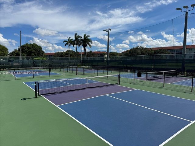 12651 SW 16th Ct 304B, Pembroke Pines, FL 33027