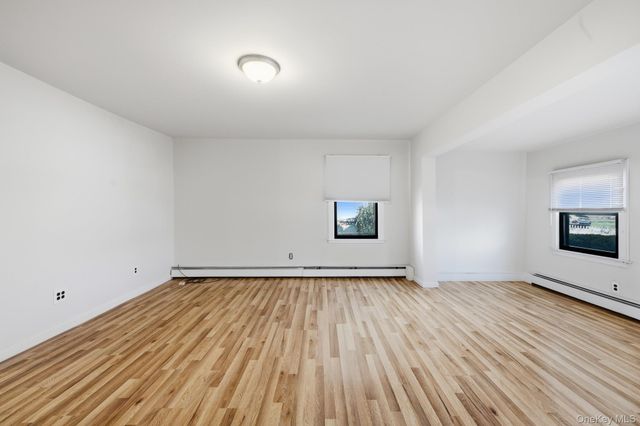 94 E Lakewood Street, Patchogue, NY 11772