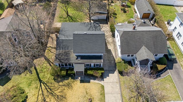 94 E Lakewood Street, Patchogue, NY 11772