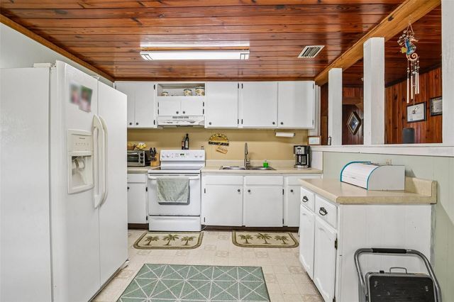 619 S 63RD STREET, Tampa, FL 33619