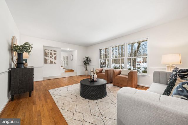 9600 HELENWOOD DR, Fairfax, VA 22032