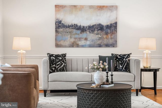 9600 HELENWOOD DR, Fairfax, VA 22032