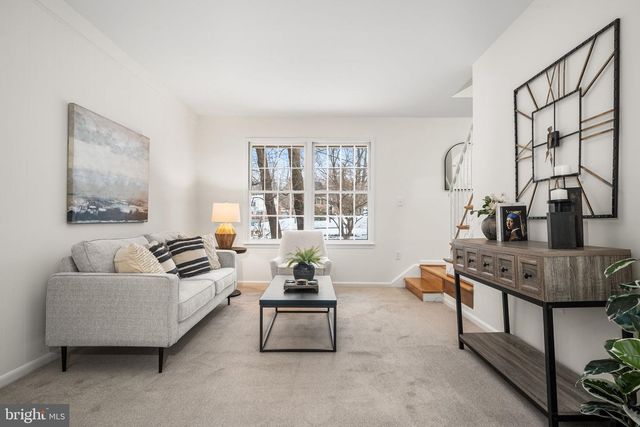 9600 HELENWOOD DR, Fairfax, VA 22032