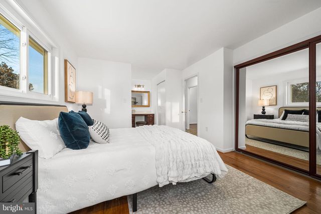 9600 HELENWOOD DR, Fairfax, VA 22032